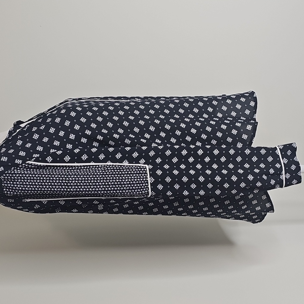 LOFT Navy and White Cuffed Sleeve Blouse with Mandarin‎ Collar - Picture 5 of 7